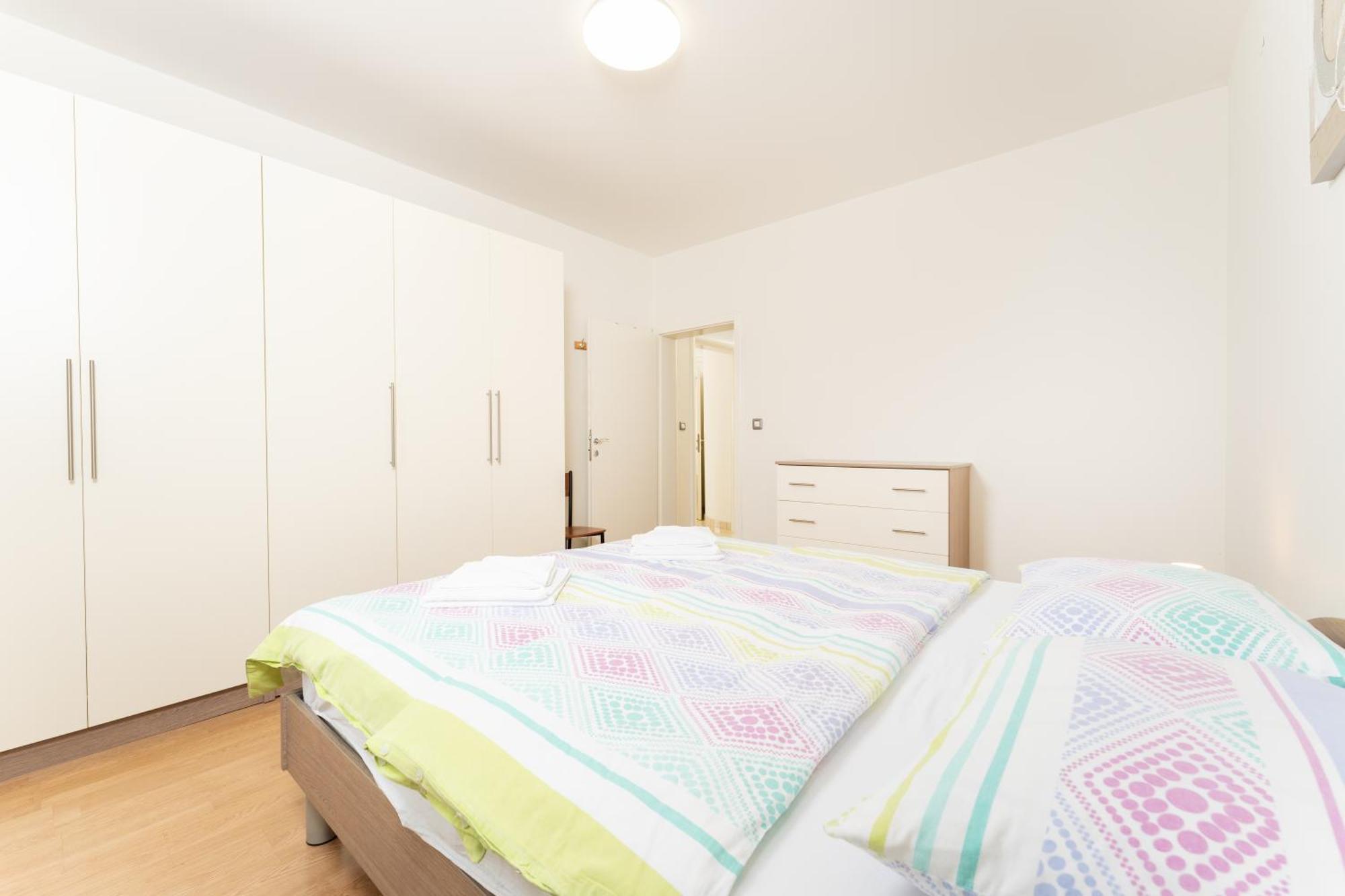 Apartments Oriana 拉巴克 外观 照片