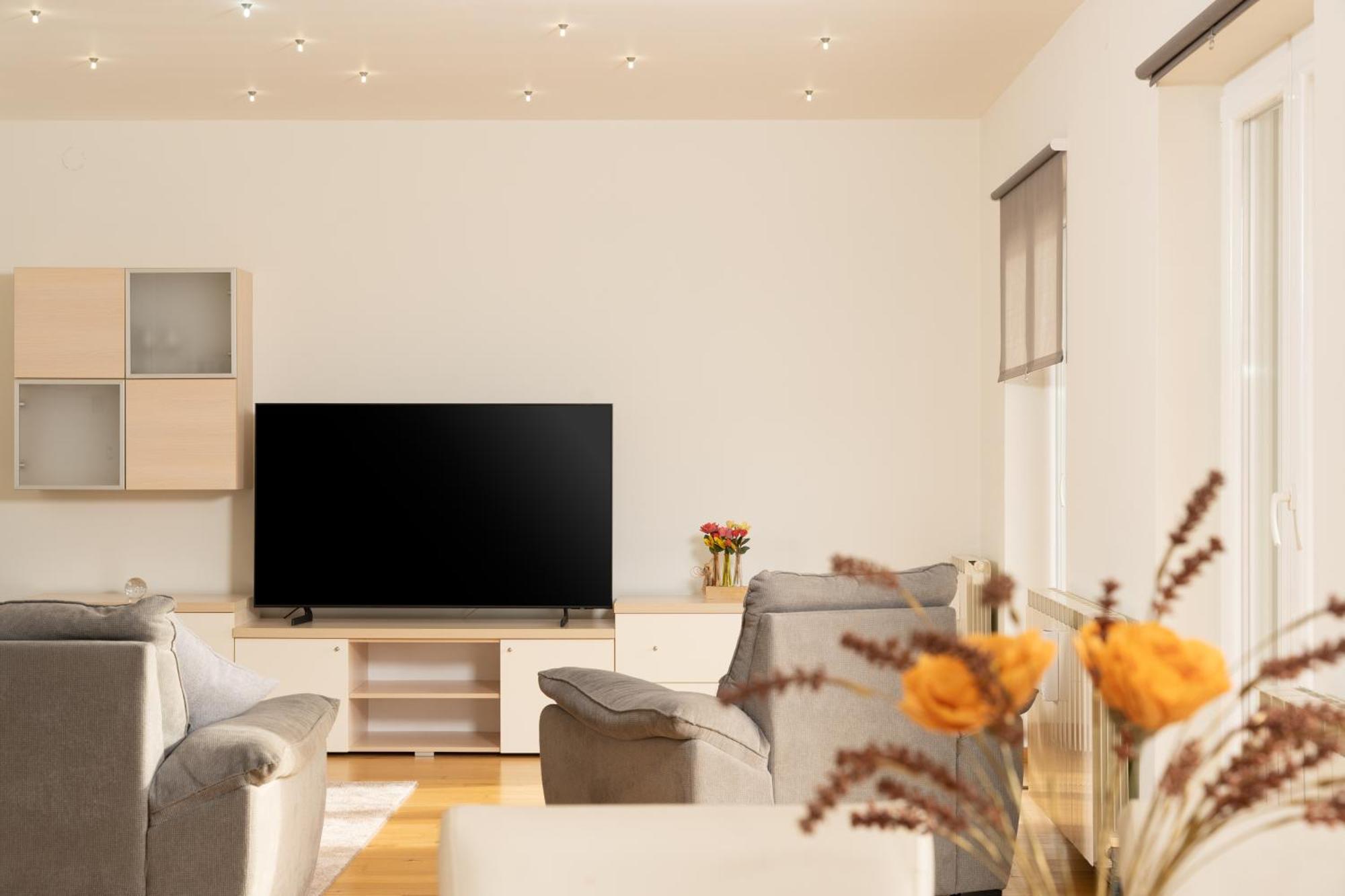 Apartments Oriana 拉巴克 外观 照片